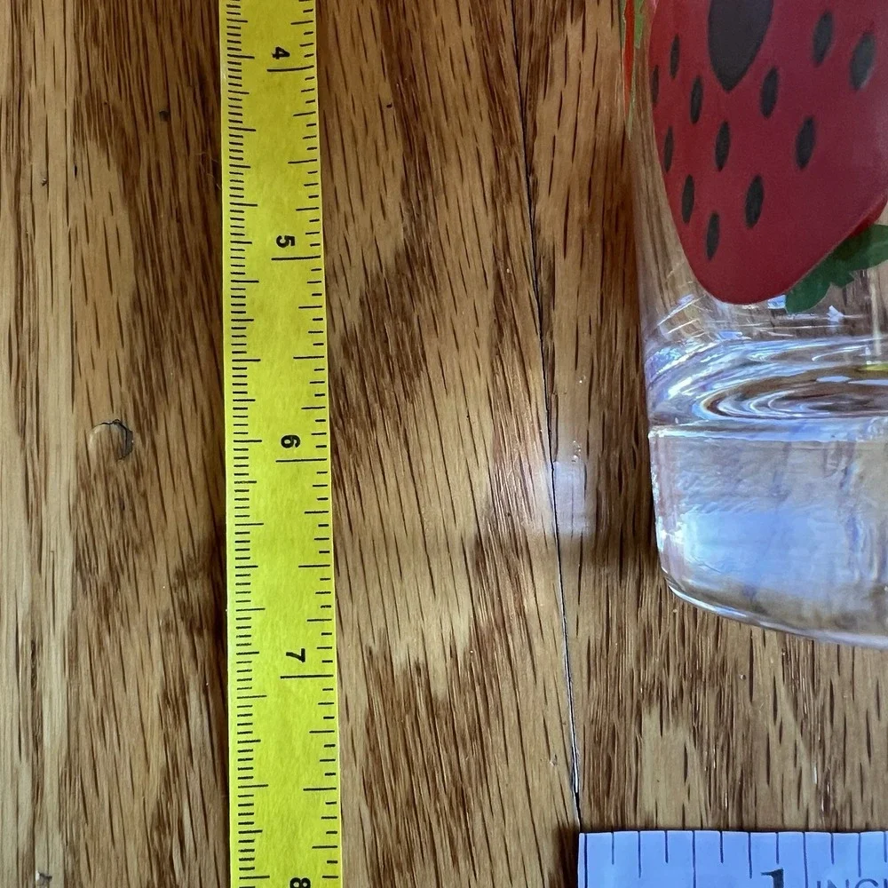 Vintage Colony‎ MCM Strawberry Print Drinking Glass Set of 4 Retro Fruit Tumbler